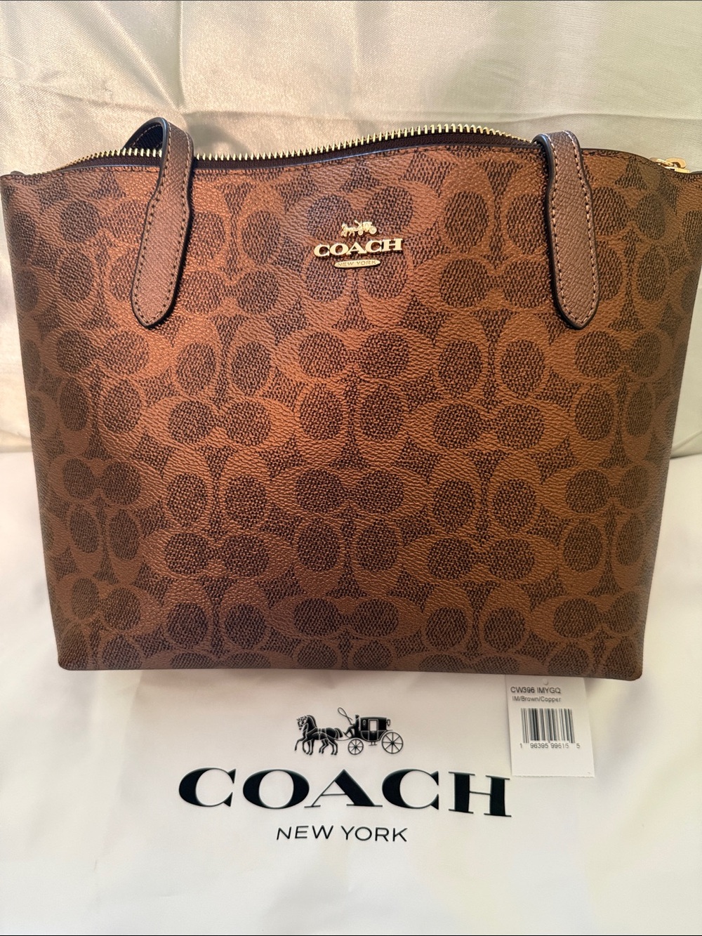 🤎Coach NWT Copper Brown Signature Metallic Fiona Zip Tote with Gold Hardware - Picture 3 of 9
